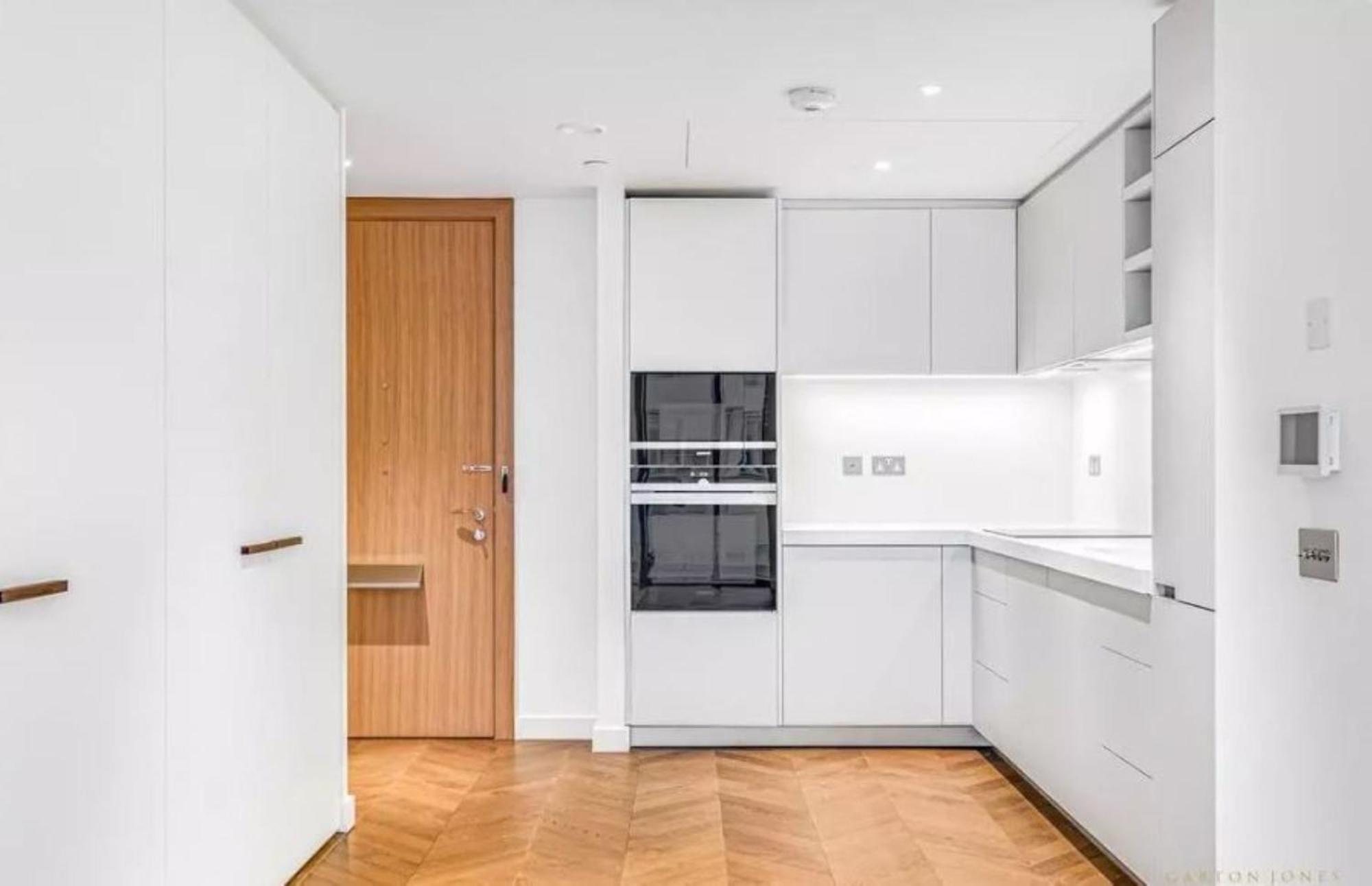 Battersea 2 Bed Riverside Appartement